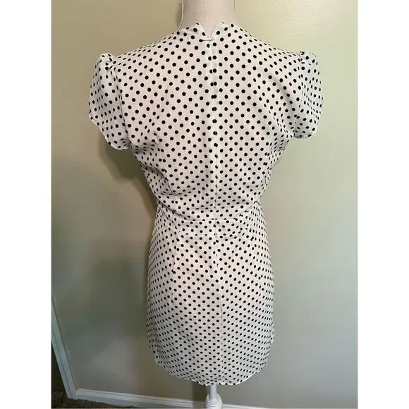 Resa - Picture 2 of 3